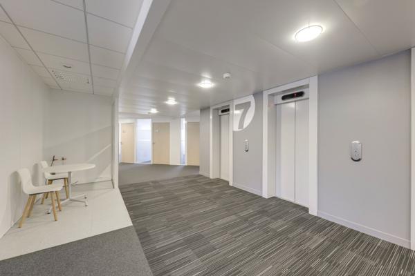 Bureaux lumineux dans un quartier dynamique, et bien desservi, à louer, à Suresnes