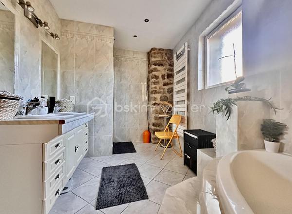 Maison en pierre de 90 m²