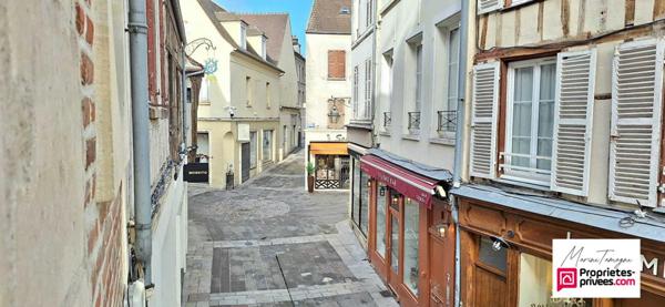 Coup de coeur au centre ville de Compiègne -  CACHET ET LUMINOSITÉ GARANTIS !