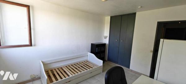 EN EXCLUSIVITE - Studio Marseille 10e Arrondissement