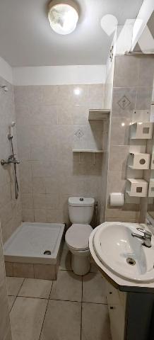 EN EXCLUSIVITE - Studio Marseille 10e Arrondissement