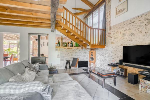 Vente / Maison avec dépendance à Villeneuve-sur-Lot (47300)
