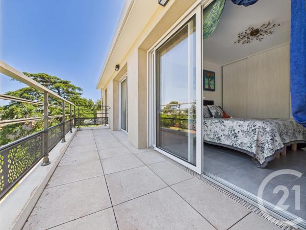 Appartement T4 à vendre  4 pièces - 76,35 m2 TOULON - 83