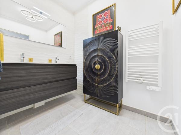 Appartement T4 à vendre  4 pièces - 76,35 m2 TOULON - 83