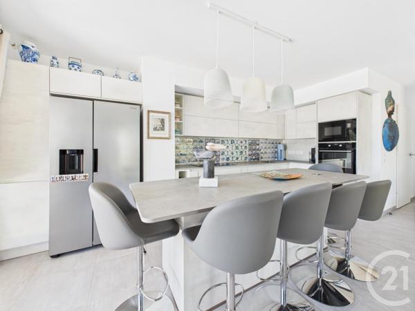 Appartement T4 à vendre  4 pièces - 76,35 m2 TOULON - 83