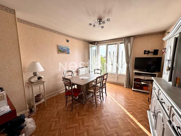 Appartement 3 pièces 57 m² avec parking, cave et proche gare RER C à Étampes