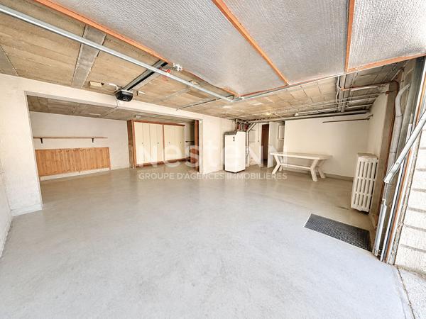 Maison familiale avec sous-sol total - Quartier calme et recherché