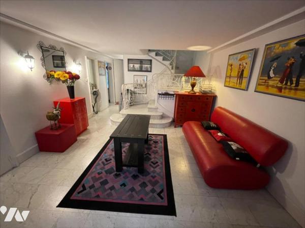 Maison rond point de vannes