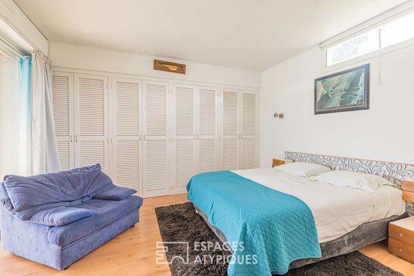 Maison d’architecte de plain-pied avec piscine et vue exceptionnelle