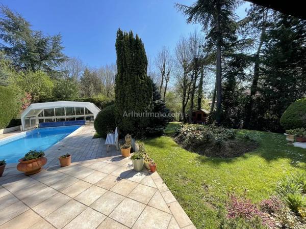 Vente Maison 9 pièces 243 m2 à Étiolles