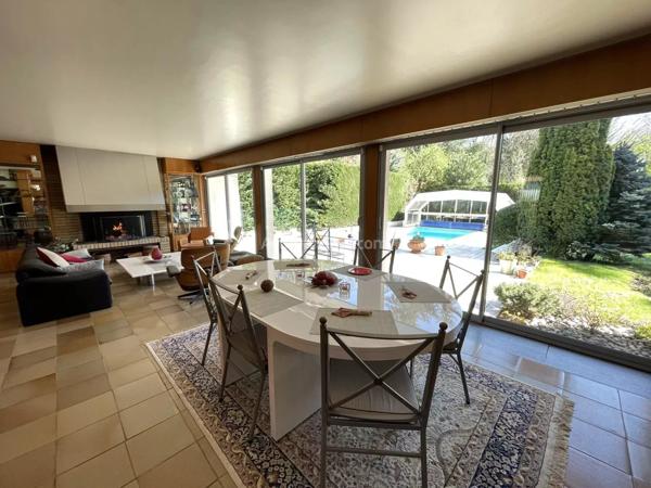 Vente Maison 9 pièces 243 m2 à Étiolles