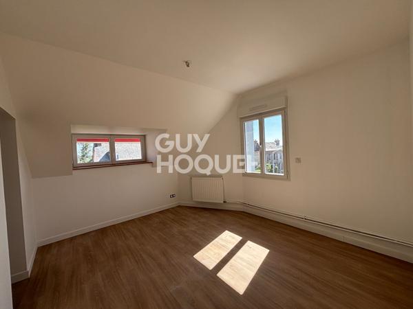 APPT T4 EN TRIPLEX  REFAIT A NEUFBOURG ACHARD AVEC TERRASSE/BALCON/PARKING