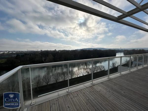 Appartement à louer 5 pièces 130m²