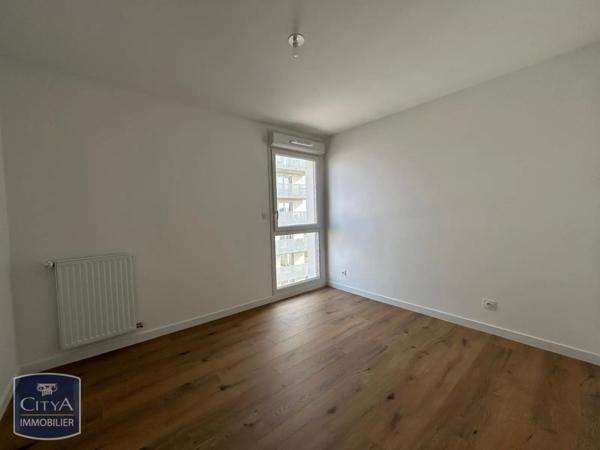 Appartement à louer 5 pièces 130m²