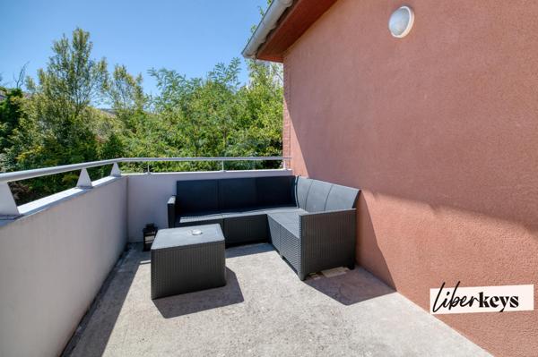 T3 lumineux avec balcon, 2 places de parking – DPE C/A