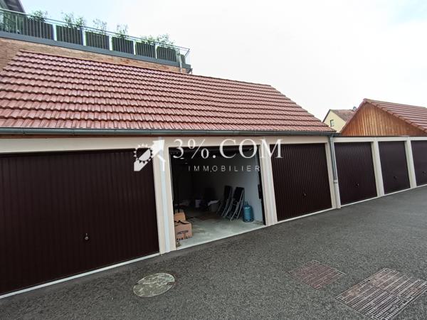 Rez de jardin
                                                                                                                                                                                                                                                                                                                        3 pièce(s)                                                                                                                                                                                                          2 chambre(s)                                                                                                                                                                                                          61.14  m²