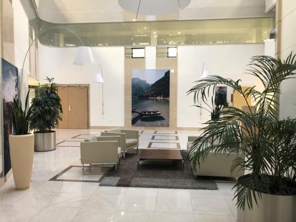 Immeuble de standing pour des bureaux Plug & Play - Parkings en sous-sol - PMR