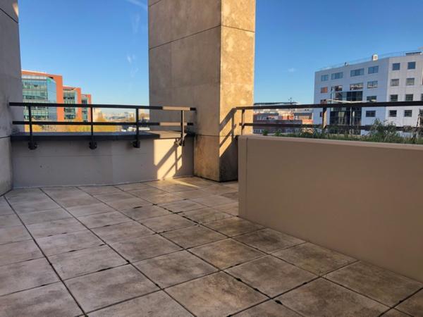 Immeuble de standing pour des bureaux Plug & Play - Parkings en sous-sol - PMR