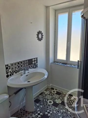 Immeuble à vendre  127 m 2   CHERBOURG EN COTENTIN  - 50