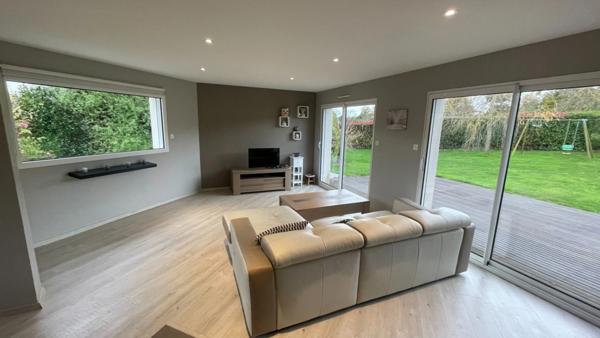 Maison à vendre 4 chambres proche du lac de GUERLEDAN (22)