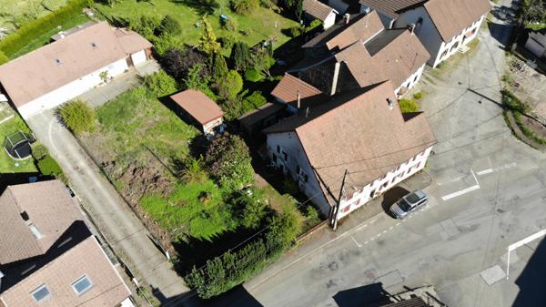 Giromagny (90200) Grande maison avec tout l'intérieur à rénover sur Giromagny