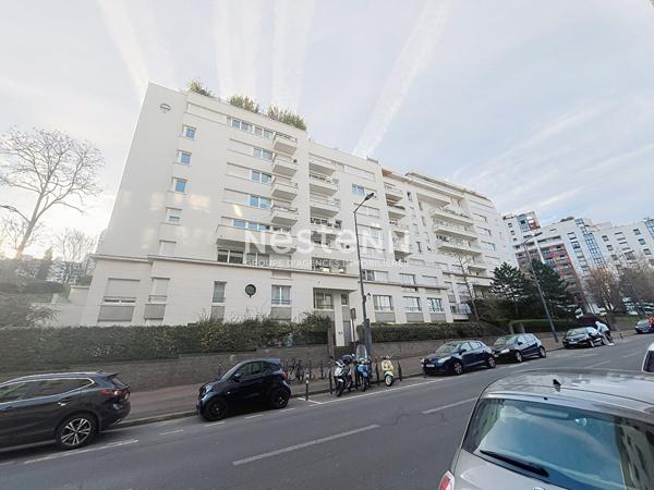 ISSY LES MOULINEAUX - BOULEVARD RODIN - Appartement 2 pièce(s) 47 m2 avec parking et cave