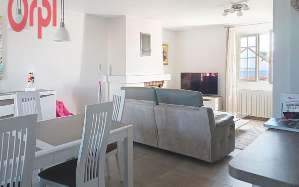 Maison à vendre    5 pièces •  Areines