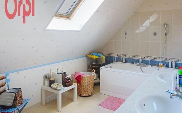 Maison à vendre    5 pièces •  Areines