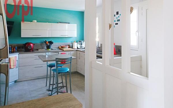 Maison à vendre    5 pièces •  Areines