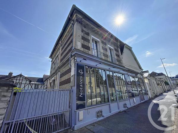 Maison à vendre  10 pièces - 226,72 m2 COMPIEGNE - 60