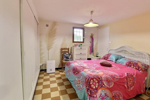 Chateau gombert (13013) Maison en 2 appartements, terrasse et terrain piscinable au cœur de Château-Gombert