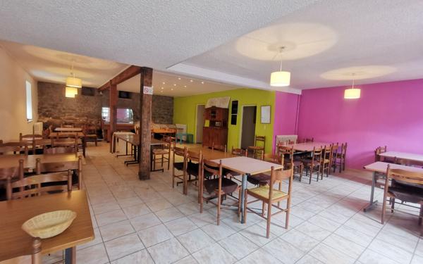 Maison à vendre    6 pièces •  Compreignac