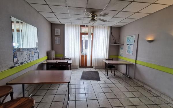 Maison à vendre    6 pièces •  Compreignac