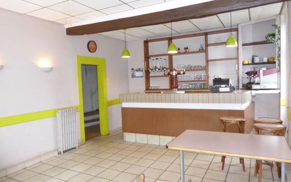 Maison à vendre    6 pièces •  Compreignac