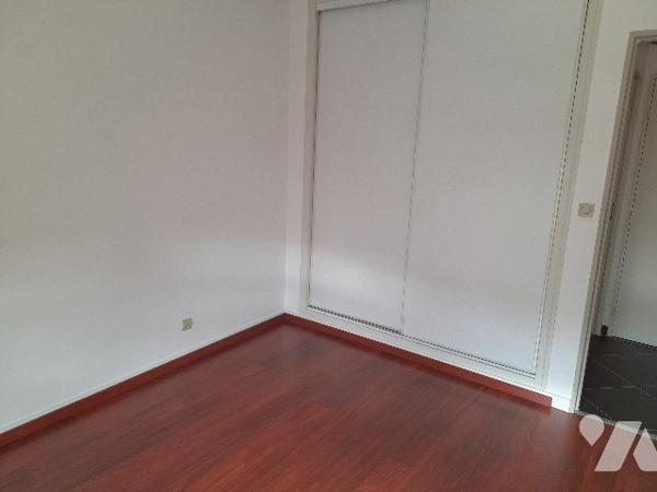 POITIERS, quartier nouveau tribunal , appartement t3 en bon état