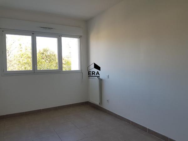 SALON - Proche Gare - 3 pièces de 58 m² avec terrasse et garage double