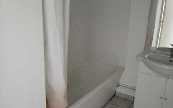 Appartement à louer    2 pièces •  Beuzeville