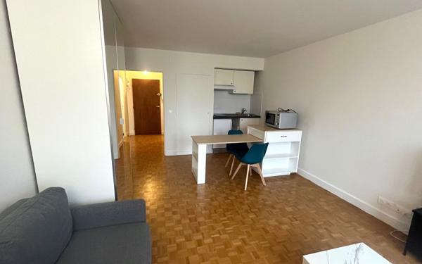 Appartement à louer    1 pièce • 30 m2 Saint-Mandé