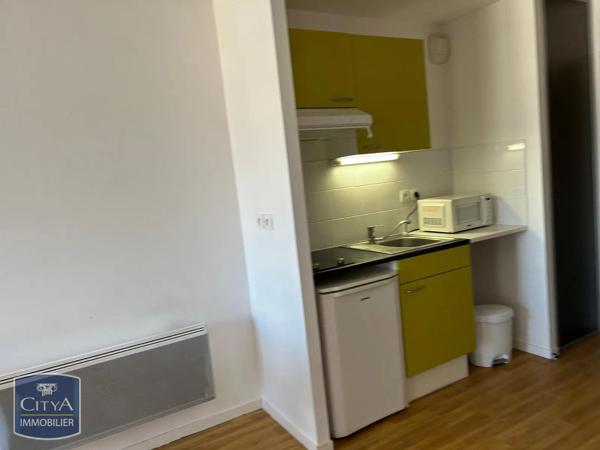Appartement à louer 1 pièce 41.7m² Le Mans (72000)