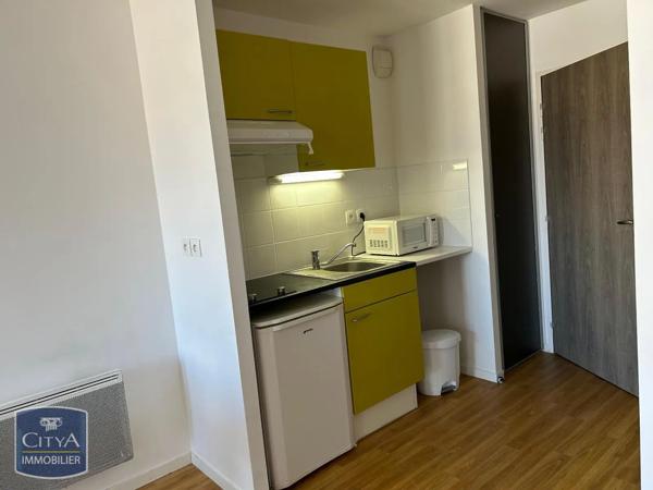 Appartement à louer 1 pièce 41.7m² Le Mans (72000)