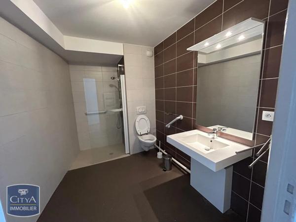 Appartement à louer 1 pièce 41.7m² Le Mans (72000)