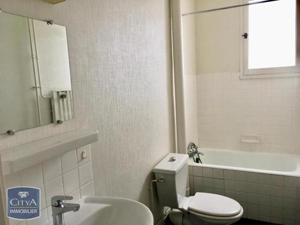 Appartement à louer 1 pièce 27.14m² Clermont-Ferrand (63100)