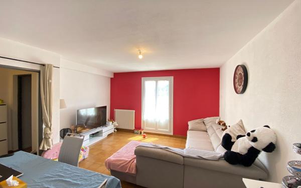 Appartement à vendre    4 pièces • 81,38 m2 Laragne-Montéglin