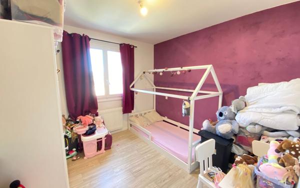 Appartement à vendre    4 pièces • 81,38 m2 Laragne-Montéglin