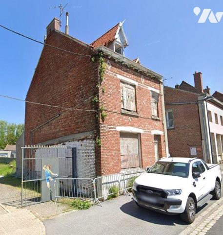 A VENDRE - A BAILLEUL dans le NORD (59) - Maison de ville individuelle offre une surface habita...