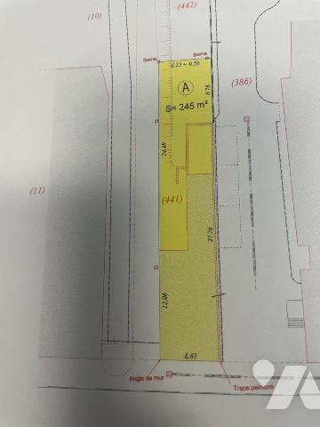 A VENDRE - A BAILLEUL dans le NORD (59) - Maison de ville individuelle offre une surface habita...