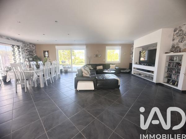 Maison à vendre 7 pièces 196 m² Lillers