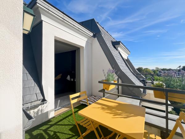 DERNIER ETAGE AVEC VUE DEGAGEE - BALCON - PARKING