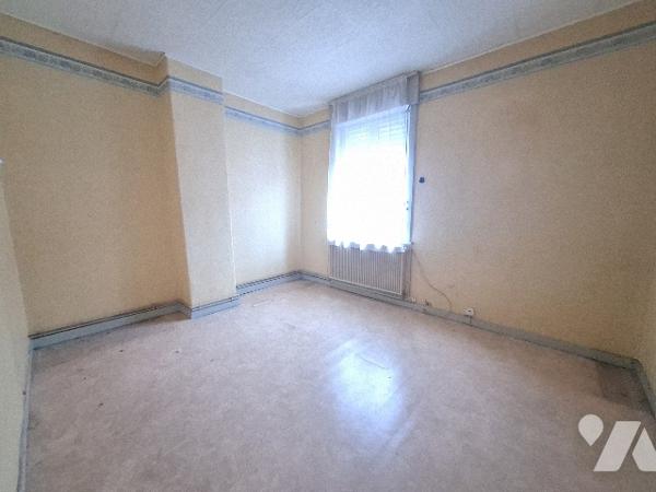 MAISON GARAGE JARDIN