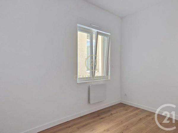 Appartement F4 à vendre  4 pièces - 81,04 m 2   ARMENTIERES  - 59